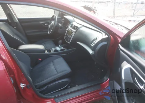 2016 Nissan Altima 2.5/2.5 S/2.5 Sl/2.5 Sr/2.5 Sv z USA, uszkodzony, nr VIN 1N4AL3AP7GC235311